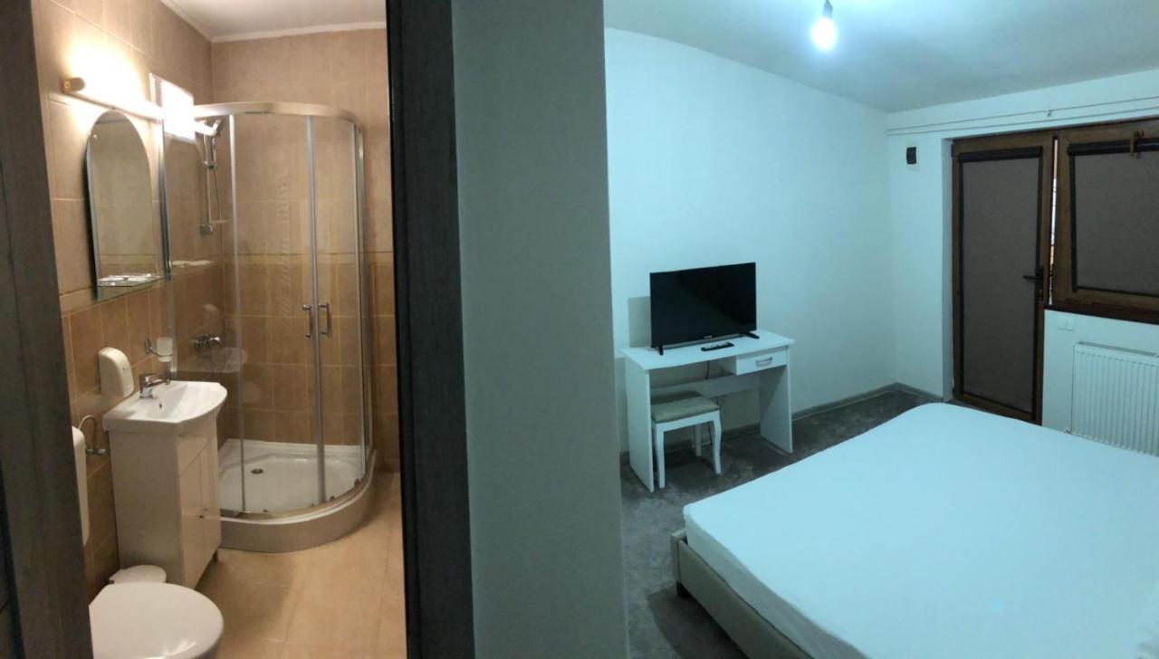 Hotel Cosmin Arad Exterior foto