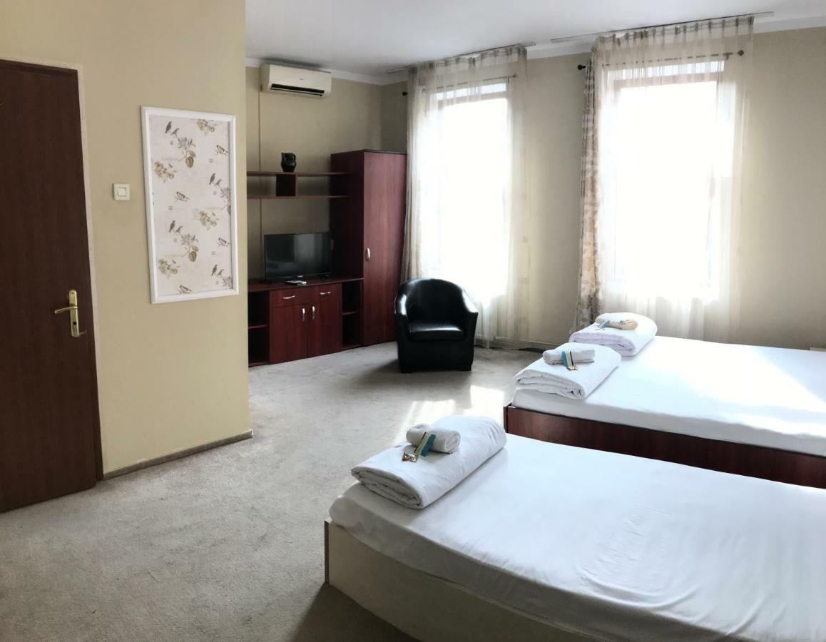 Hotel Cosmin Arad Exterior foto